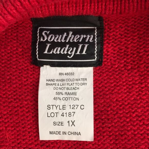 Southern‎ Lady II Red Winter Snowflake Sweater Vest Women's Size 1X - Picture 10 of 10